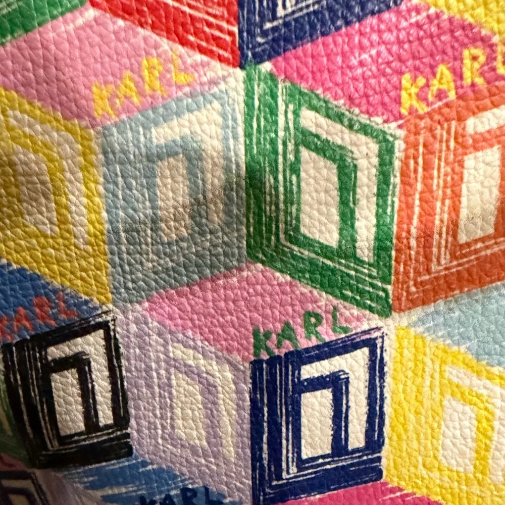 Karl Lagerfeld eye catching
